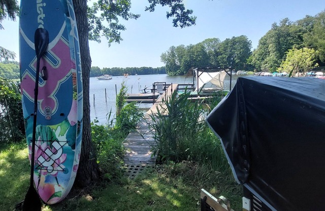 Tiny house by the lake! Lakeside yard with an own jetty and sauna!