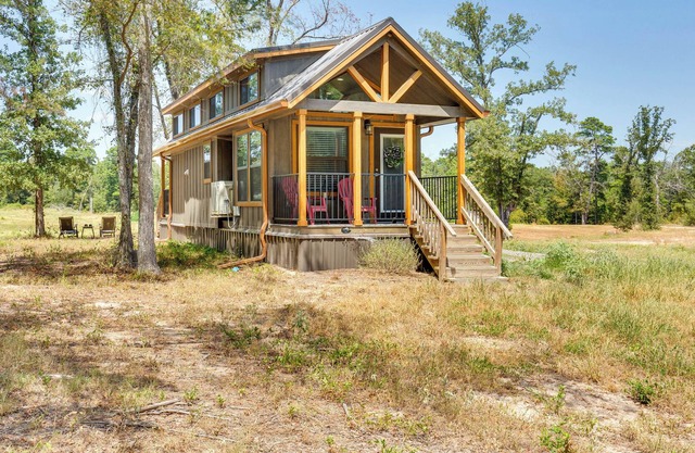 Tiny Vacation Rental Home ~ 12 Mi to Lake Fork!