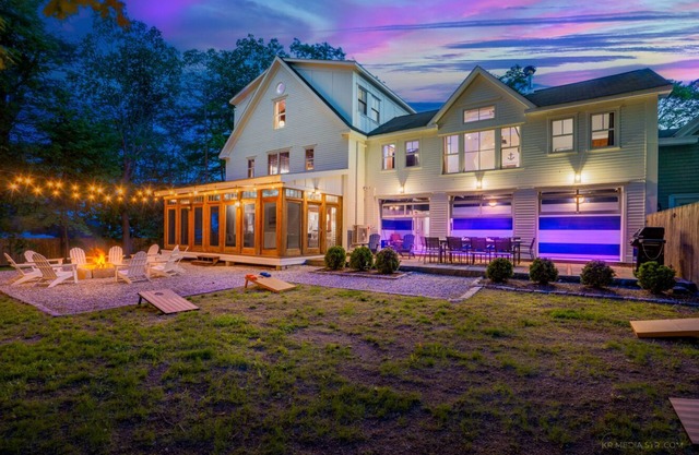 Titan at Town Landing - Ultra Luxury, Roof Deck, Lap Pool, Arcade Games, Dogs OK