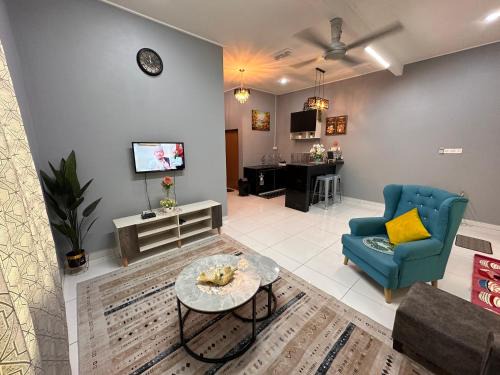 Tok Wan's Studio Homestay