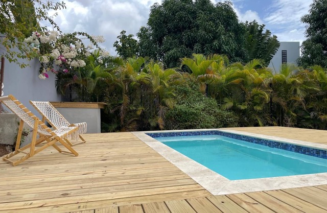Toko Ti: stylish tropical house with large veranda & saltwater pool is relaxation
