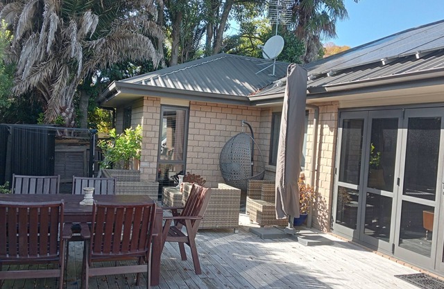 Top Spot. Very central to town and all amenities. A 10 minute drive to Ohope,