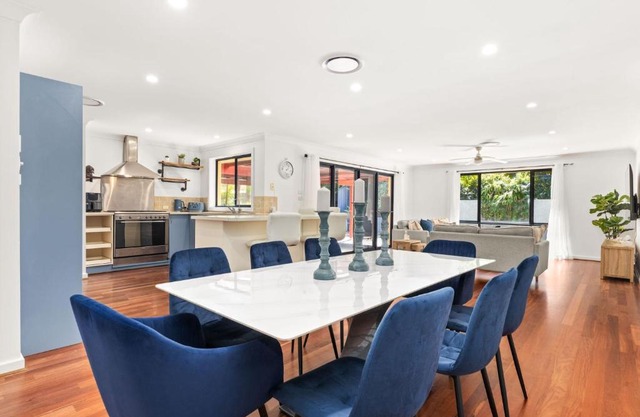 Topsy Turvey by Experience Jervis Bay