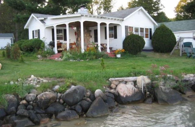 Torch Lake Dream Cottage