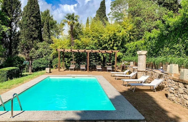 Torre La Marmora - Four Bedroom Villa, Sleeps 8
