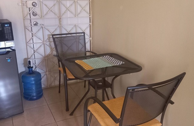 TOTAL ELITE OASIS Cozy, Quiet and Luxurious 1bedroom 1bathroom Suite