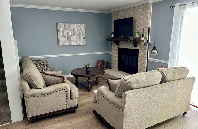 Totally Renovated Greenville Townhome - Pirate Fans & Monthly Renters Welcome!