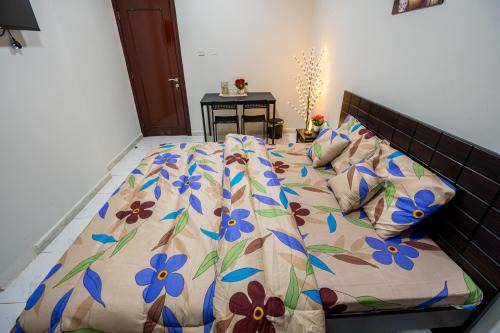 tourist Peaceful Family Rooms Abu Dhabi ME11APT baith al jannah LLC
