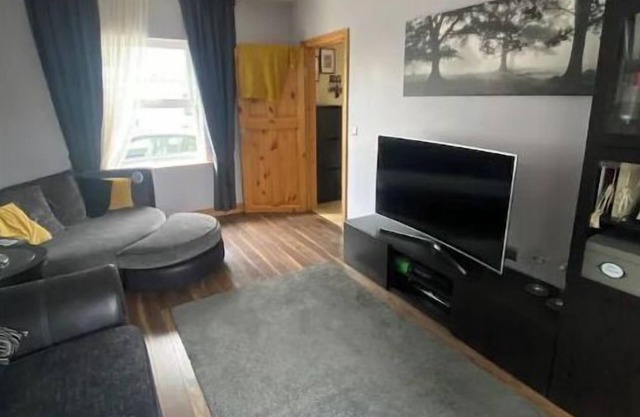 Town villa with charming garden & bbq area