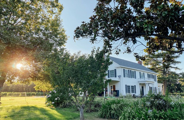 Towne Estate & Vineyard on the Sacramento River