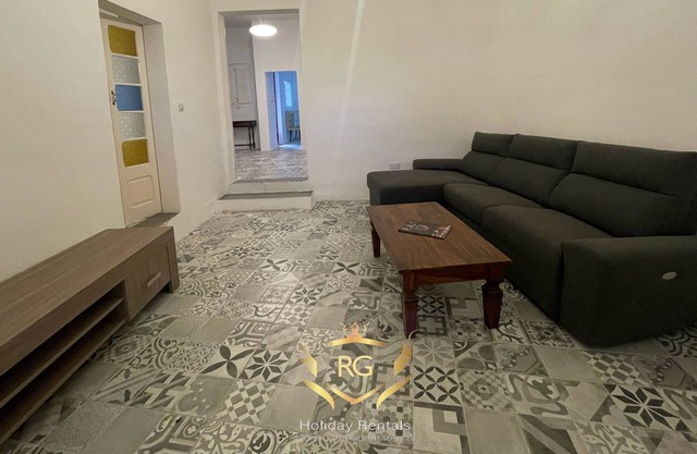 Townhouse in the quaint village of Dingli
