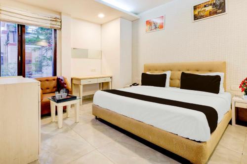 Townhouse Oak T Block Sector 24