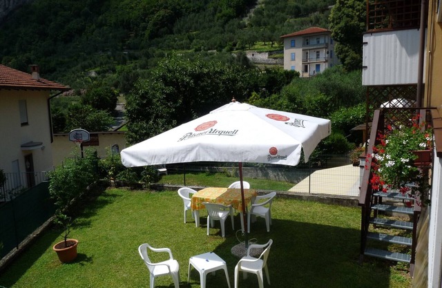 TOWNHOUSE WITH GARDEN