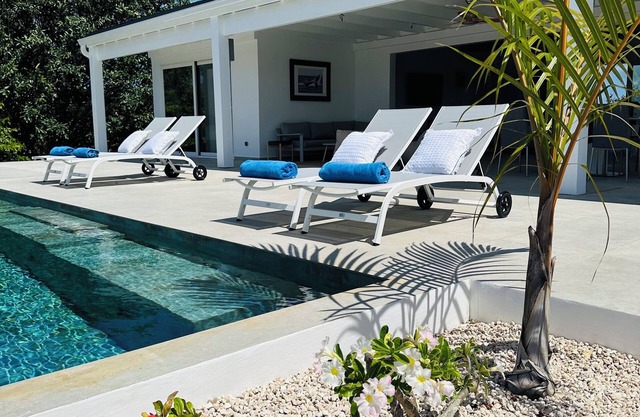 Tropical Heaven : Villa 4 Chambres Dans L'enclave Exclusive des Terres Basses
