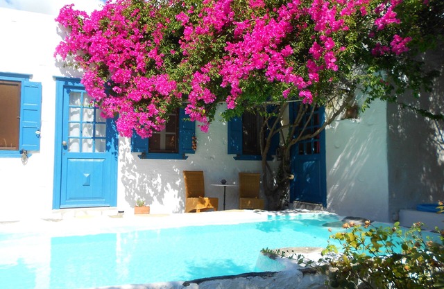 Traditional Cycladic country home