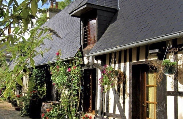 Traditional Norman house with swimming pool