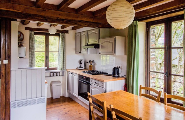 Traditional Stone Gîte, Set In Wooded Valley, No Neighbours, Beach 30min