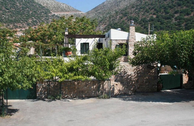 Traditional Villa, Private Pool, Family Atmosphere