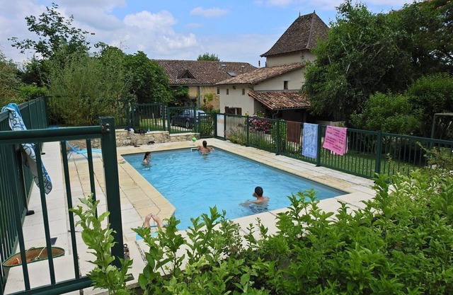 Traditionnal Cottage in a FarmHouse with Private Pool.