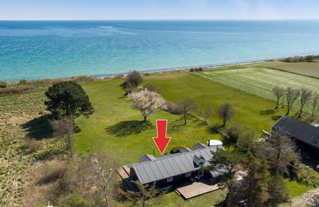 "Trajko" - 100m from the sea by Interhome