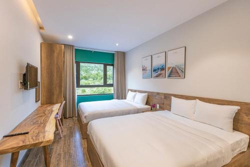 Tran Long Cu Hin Hotel - Near Bai Dai Beach