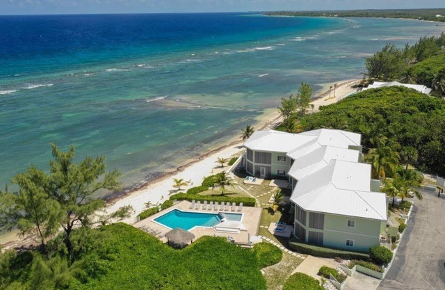 Tranquil beach retreat - The Nest @ North Pointe Condos, Rum Point, Grand Cayman