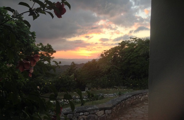 Tranquil Country Cottage ~ Remote Home ~ Outside Of Montego Bay