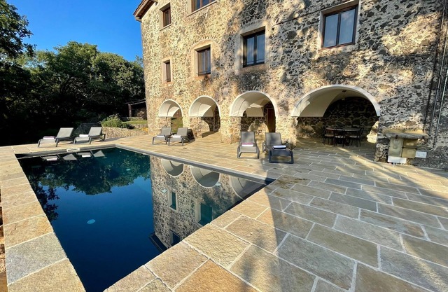 Tranquil countryside property, with private swimming pool and terrace with views