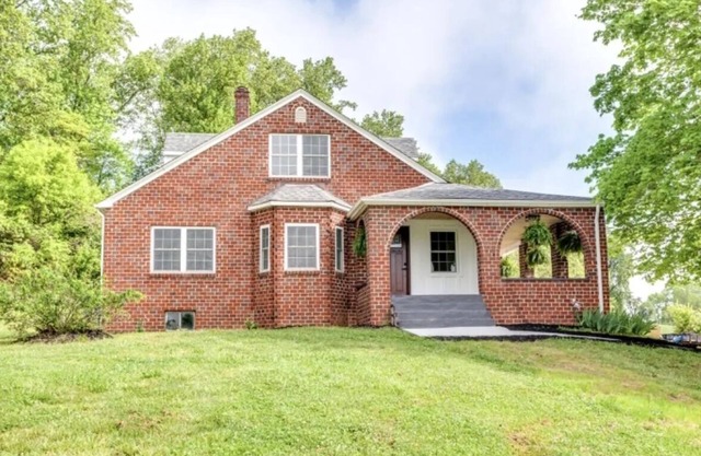 Tranquil Haven MTN Retreat, 3-bedroom, 2-bath, WIFI, AC in Beautiful Tazewell