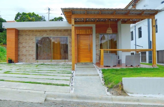 Tranquil Hideaway – Perfect for Families, Friends & Couples.
