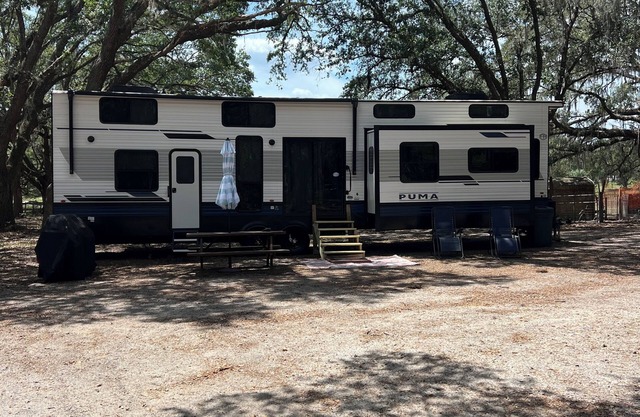 Tranquil, Quiet RV On A Private Fenced-In Farm!