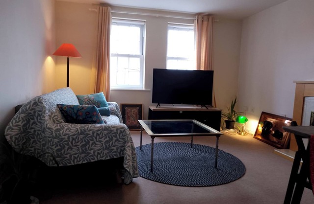 Tranquil Retreat in Ely City Center