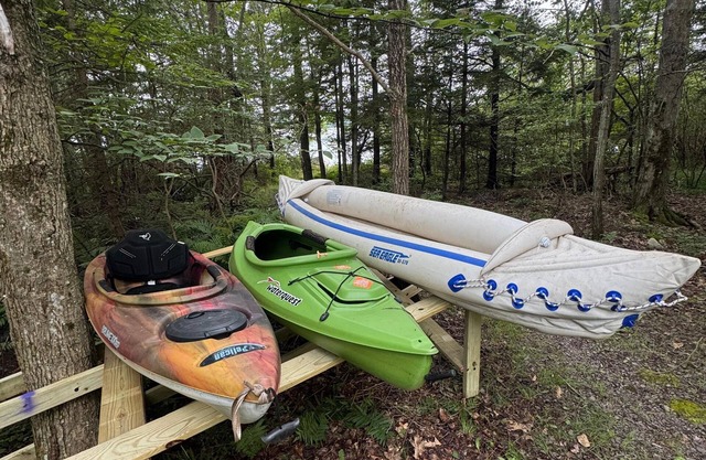 Tranquil Waters – Kayaks Firepit Lakefront