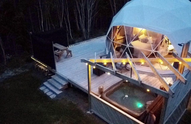 Tranquility Dome - Accessible & Barrier Free - Private Hot Tub -Waterfront Views