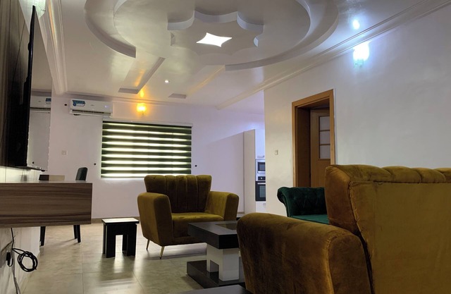 Transit & Stay - Comfy Space for Locals & Visitors - 5mins from the Airport