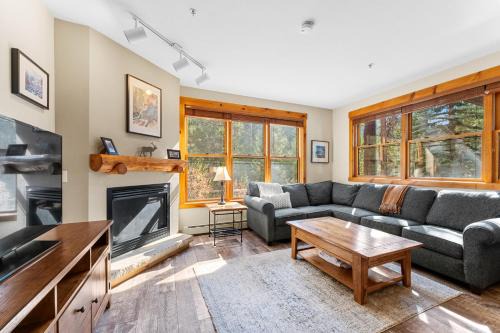 Trappers Crossing 8780 by Summit County Mountain Retreats