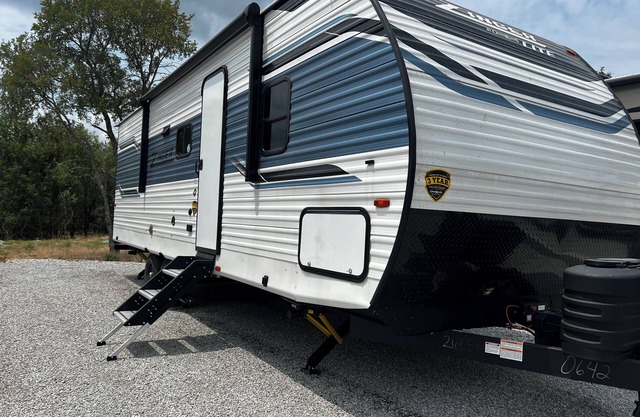 Travel Trailer With a Lake View: Your Cozy Escape Awaits!