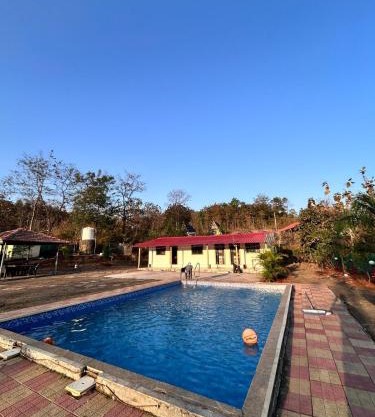 Travelhood Resort