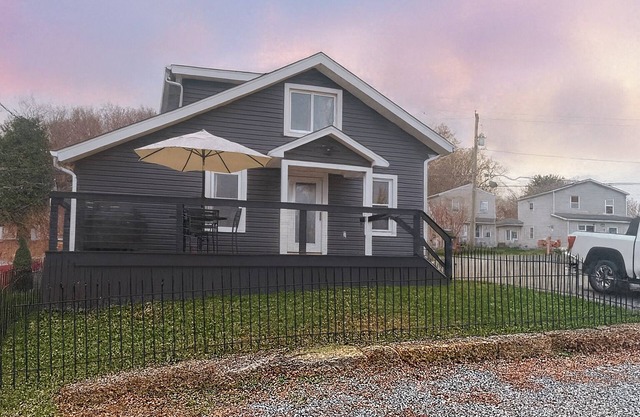 Traveling Professional's Paradise portage lakes Akron canton area dog friendly!