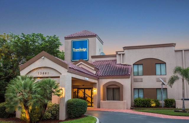 Travelodge by Wyndham Fort Myers Airport