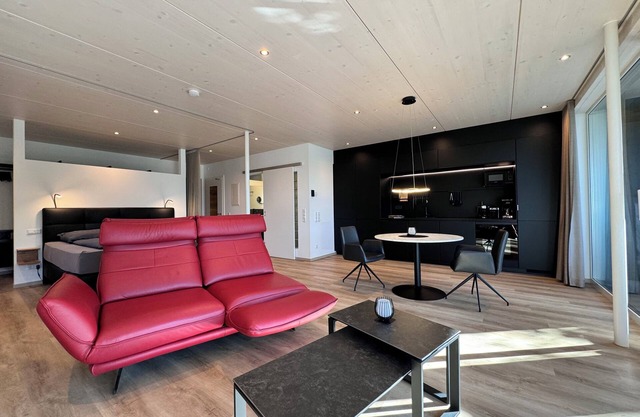 Treasure chest apartment 4