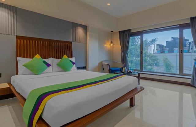 Treebo Regency - Bund Garden, Dhole Patil Road