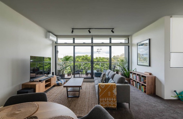 Treetops Camperdown, Inner City Bliss w Parking