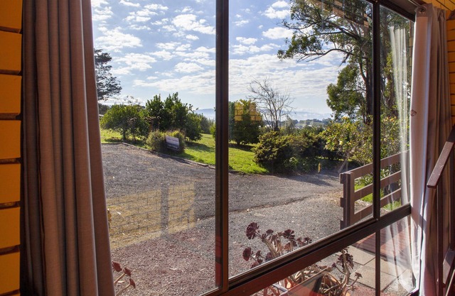 Treetops Silvan Valley Lodge 7 night discounts
