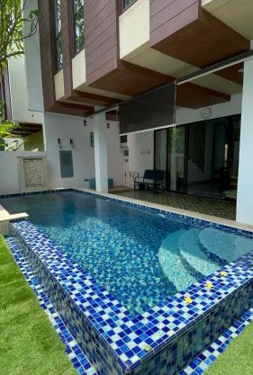 Treevilla 3 Bedroom Home with Private Pool in Jagakarsa South Jakarta