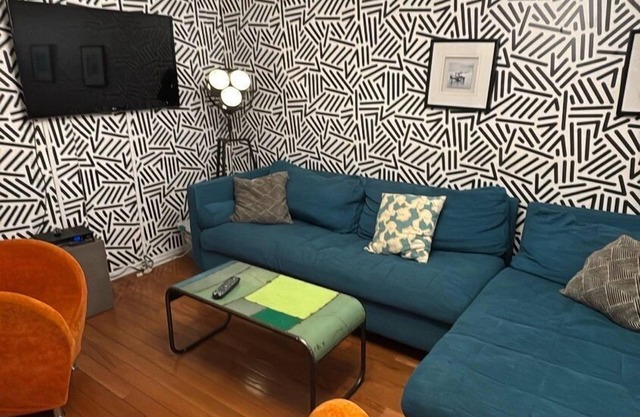 Trendy 5-Bedroom Home in Prime Location!