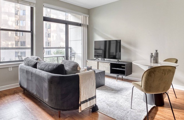 Trendy Mt Vernon 1BR, w/ Gym, W/D & Roof Deck, near Metro, by Blueground