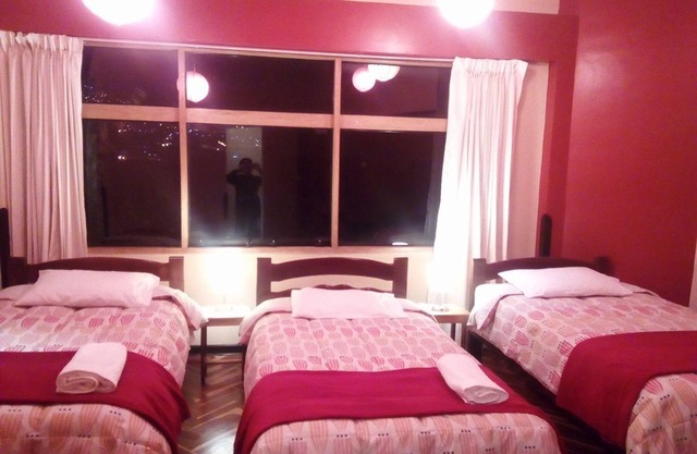 TRIPLE ROOM WITH A CUZQUEÑA FAMILY