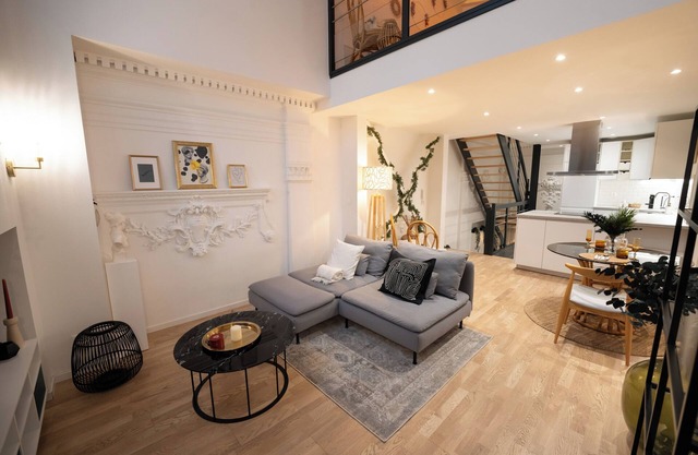 Triplex at the heart of the Christmas market