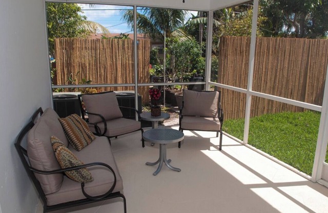 Tropical Garden: 15mins from FTL Airport & 2 Miles from FTL Beach
